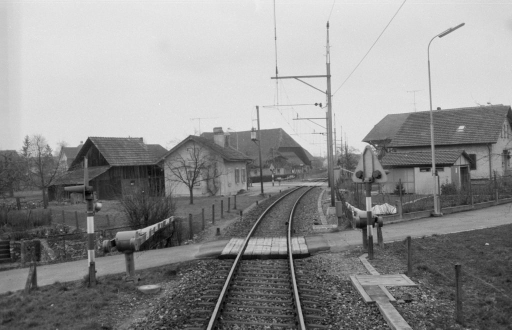 1982 Bahnhof Bargen 1