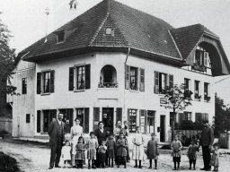 Postgebaeude-Fam-Gnaegi-vor1924